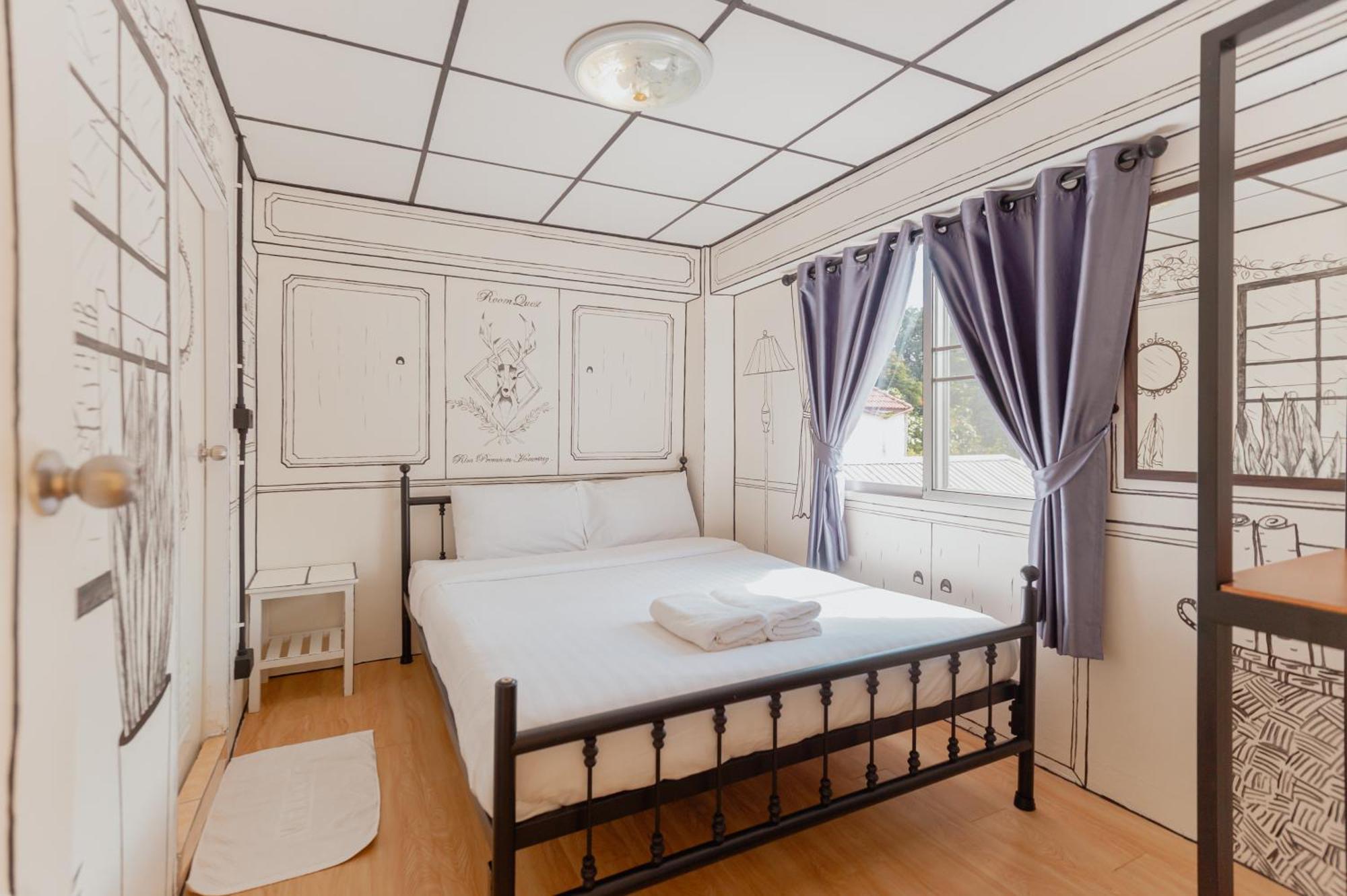 Roomquest Chiang Mai Tha Phae Pokoj fotografie
